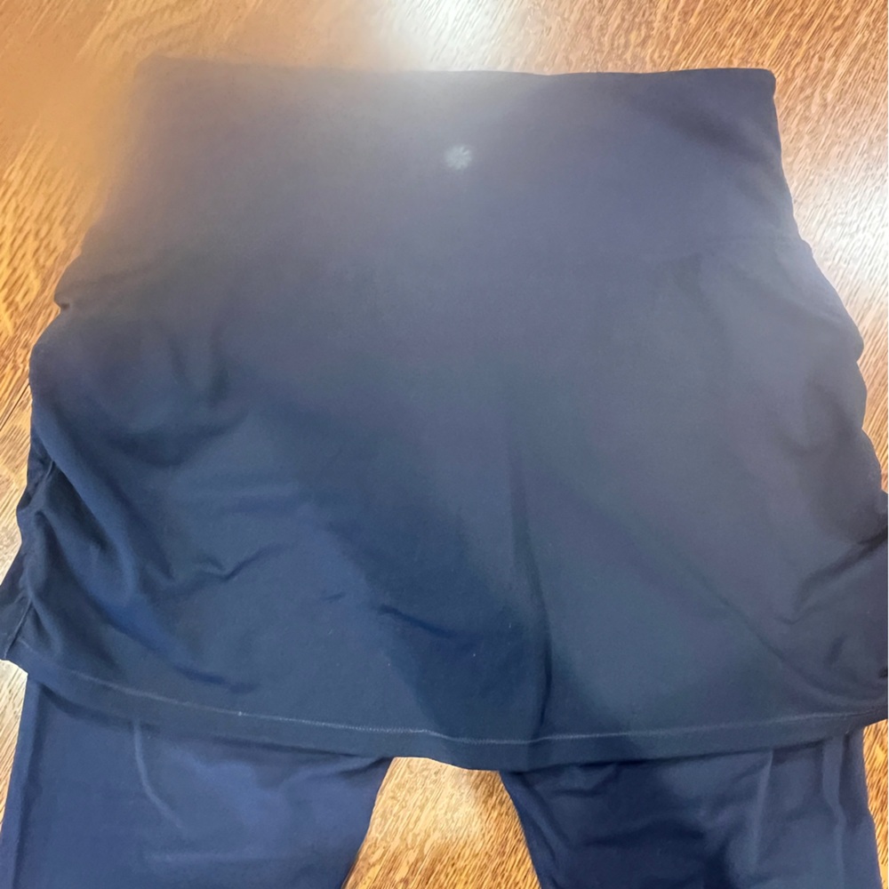 Athleta Elation 2-in-1 Capri in Blue- Medium Tall